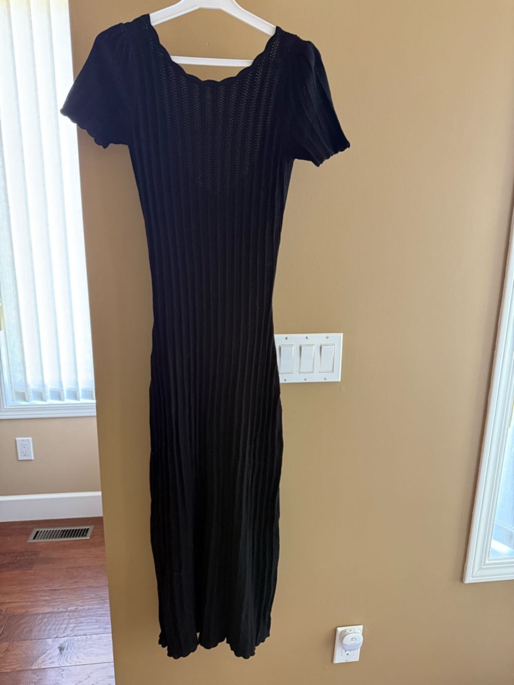 Sezane Joey ribbed knit black midi dress - Picture 3 of 6